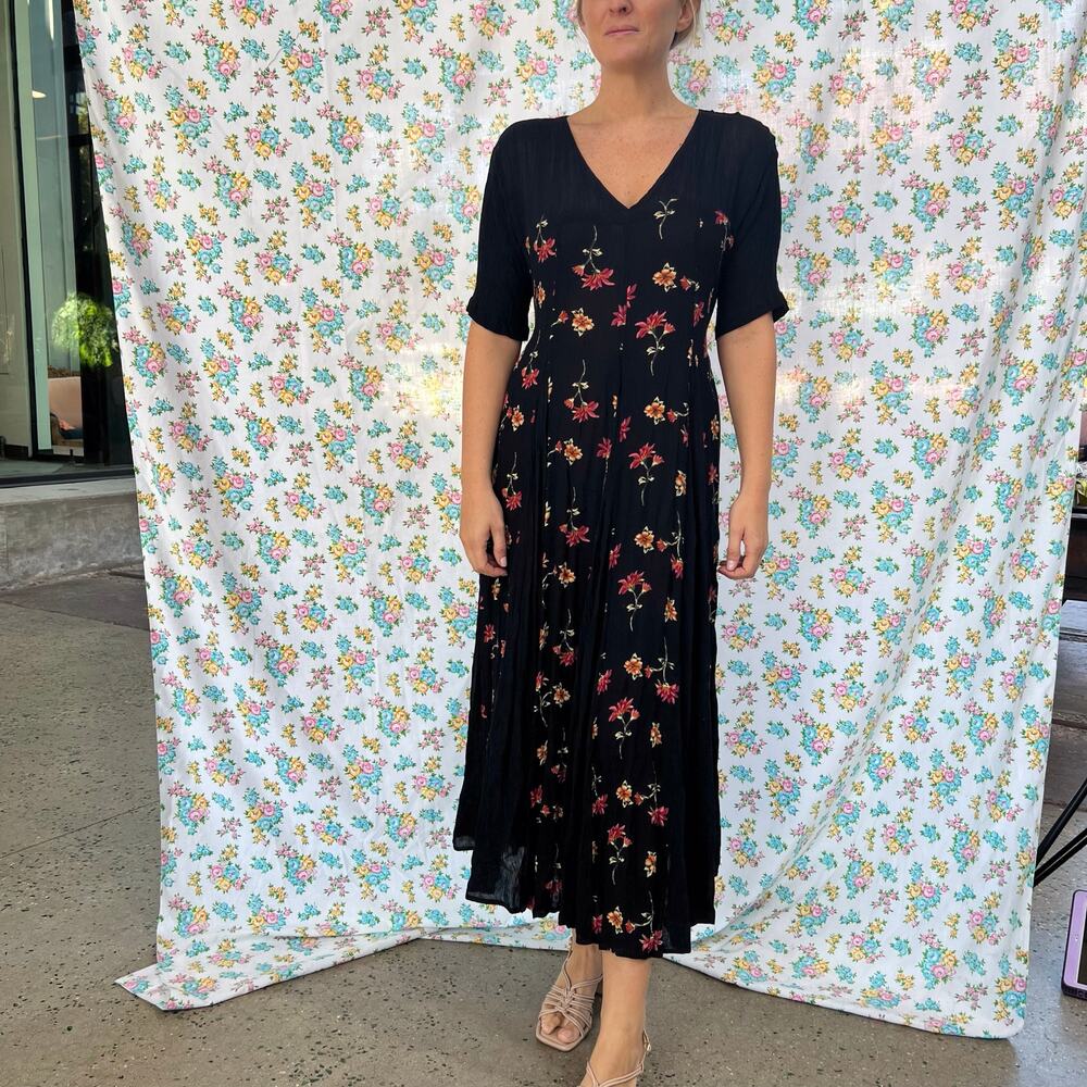 Her style crinkle rayon short sleeve midi dress size small